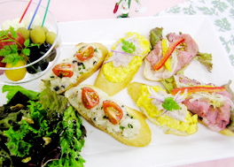 3種のクロステーィニのパーティーサラダ